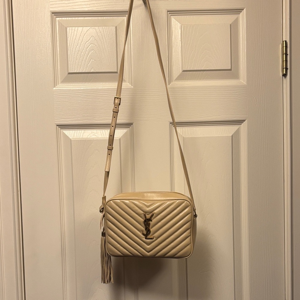 Yves Saint Laurent - Lou Camera Bag in Quilted Leather - Dark Beige - Picture 3 of 9